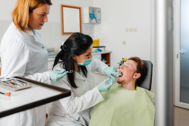 Best Cracked Tooth Emergency Dentist  in Butler, OH